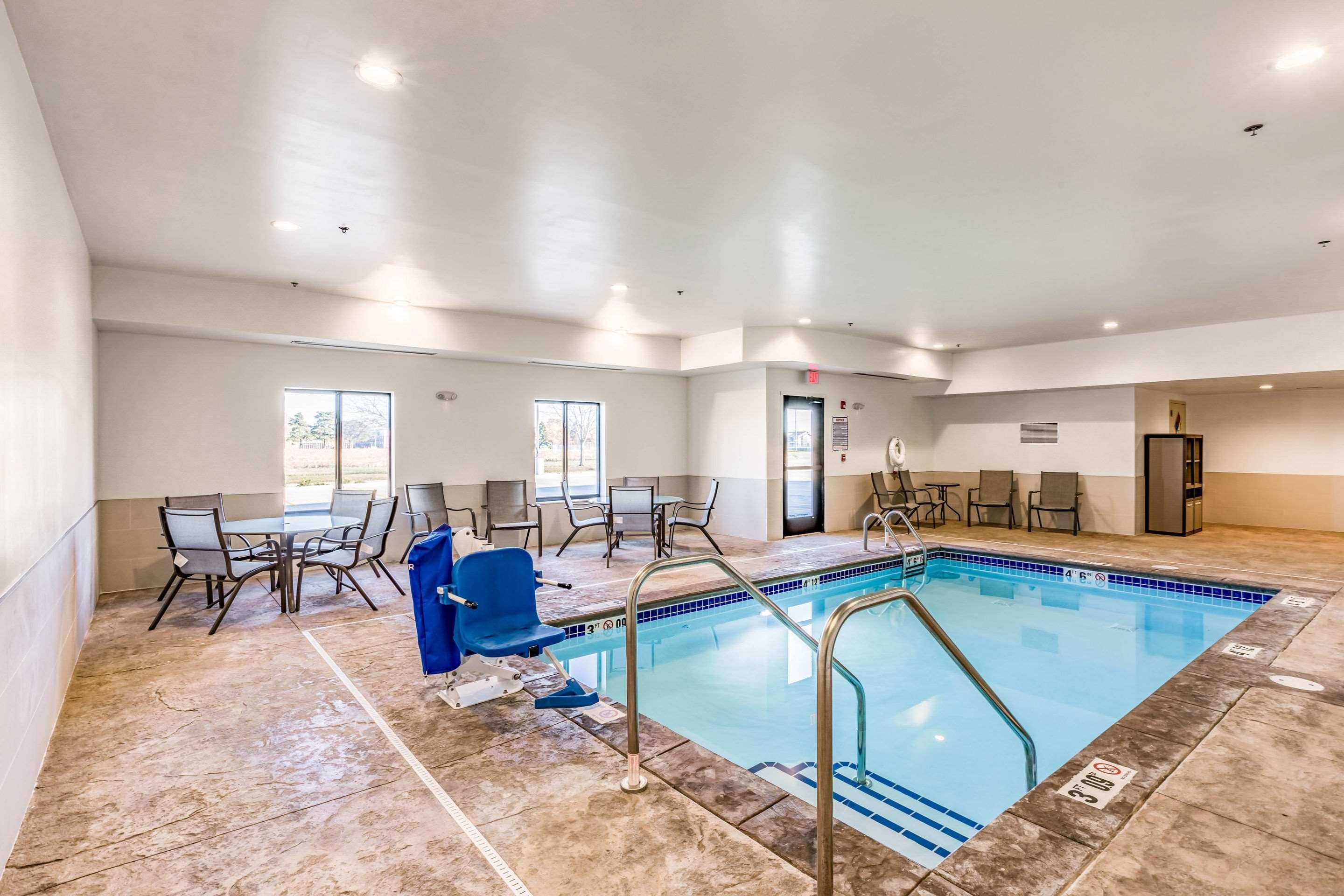 Comfort Inn Altoona-Des Moines Εξωτερικό φωτογραφία